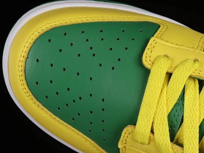 All categories Nk SB Dunk series Nk SB Dunk Low low-top sneakers C version Nk SB Dunk Low "Reverse Brazil" Passionate Samba Brazil SB low-top sports and leisure sneakers DV0833-300
